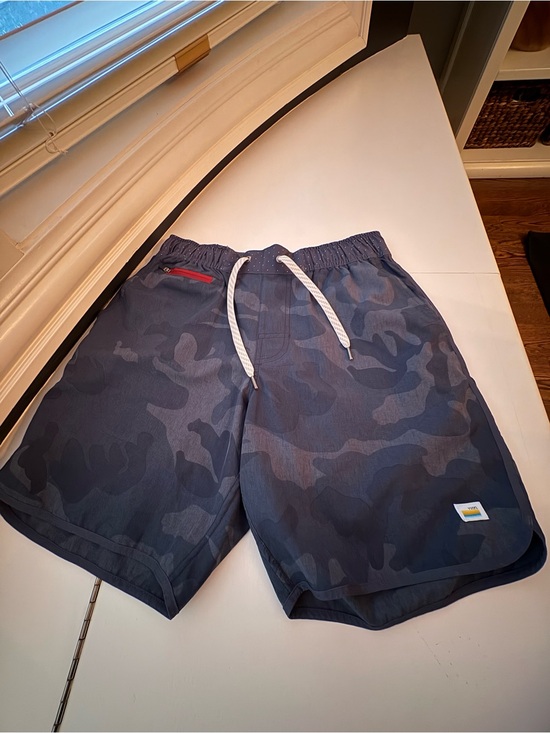 Vuori Other - VUORI Men's Navy Shorts with White Drawstring Size Small